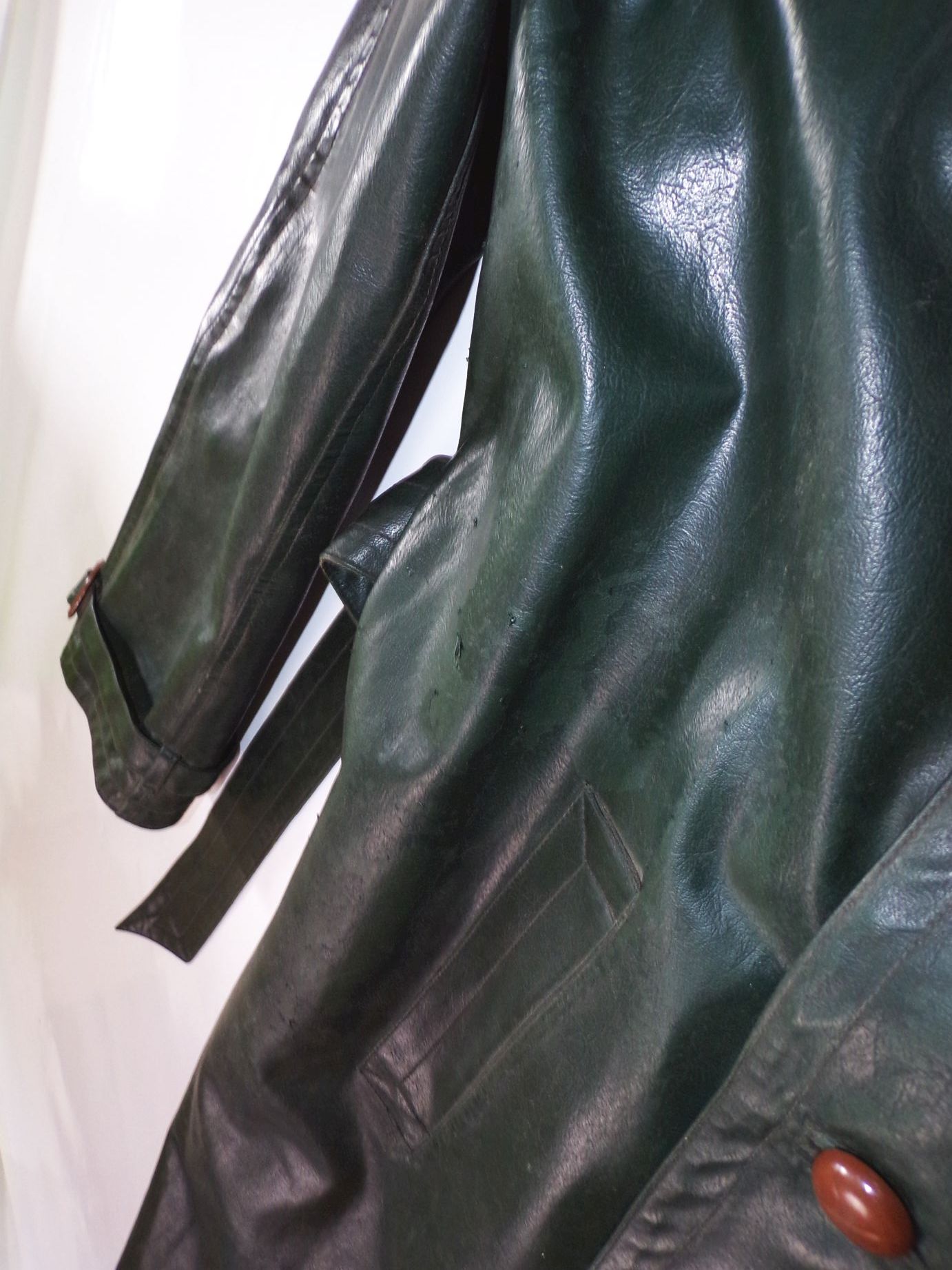 Alter Regenmantel Igelit Vintage Grün 50er Jahre Mantel lang unisex Alter Regenmantel Igelit Vintage Grün 50er Jahre Mantel lang unisex