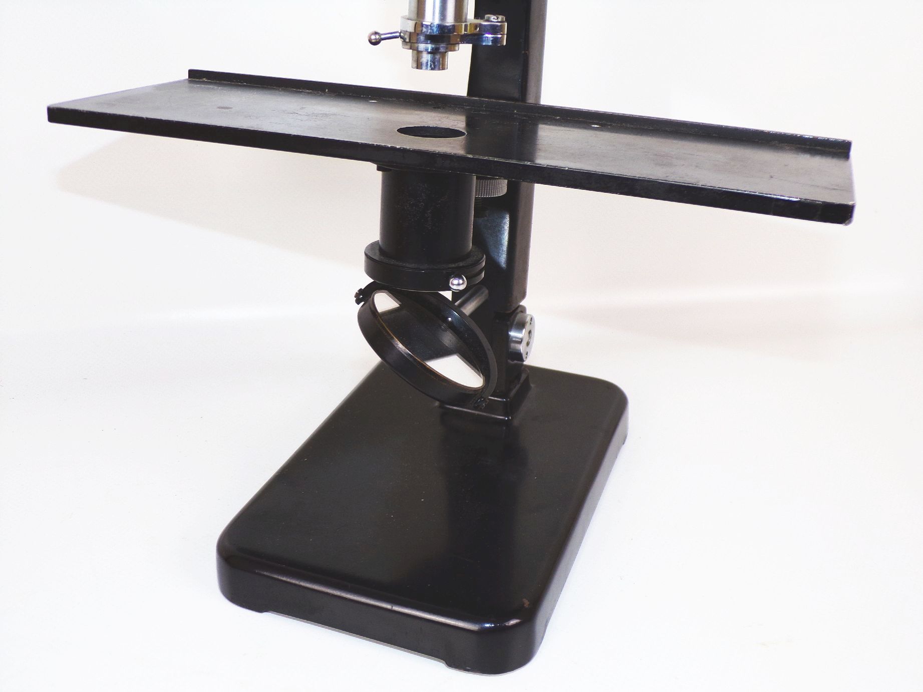 Ernst Leitz Wetzlar Mikroskop No 338404 zerlegbar mit Zubehör Kiste