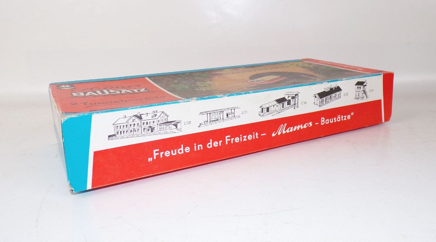 Mamos Bausatz 2 Tunnelportale mit Stützmauer zweigleisig Mamos Bausatz 2 Tunnelportale mit Stützmauer zweigleisig