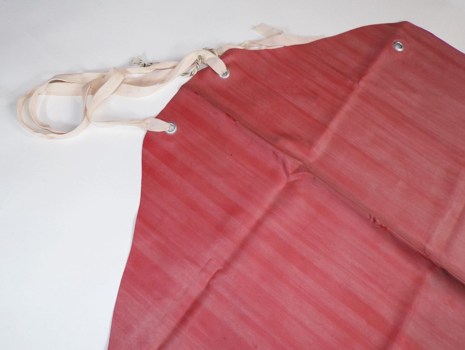 DDR Gummilaken Schürze 77 x 88 cm fetisch