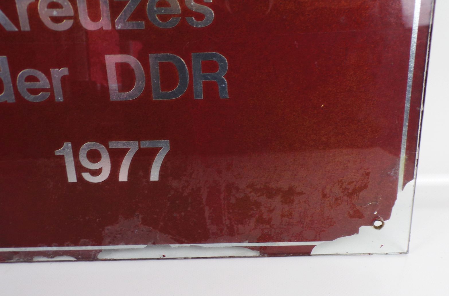 Schild Vorbildlicher Krankentransport des deutsche Roten Kreuzes DDR 1977