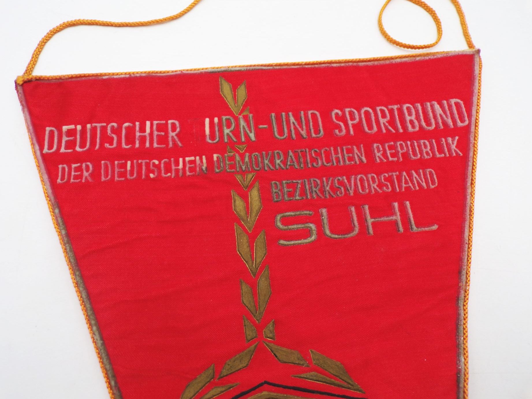 Alter Wimpel Deutscher Turn und Sportbund DDR Bezirksvorstand Suhl