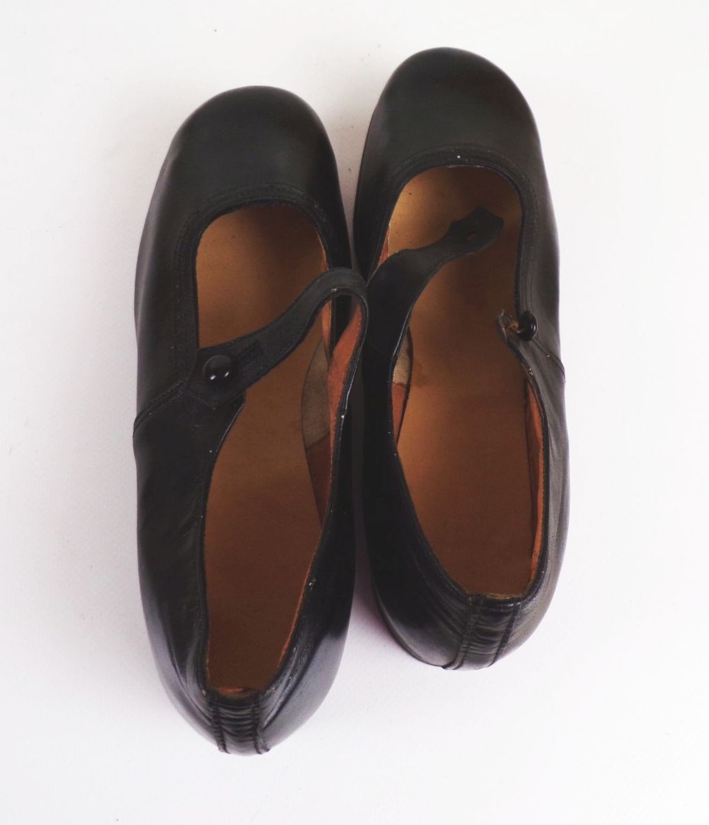 Alte Spangenschuhe Mädchen Schuhe Größe 33 Leder NOS vintage 