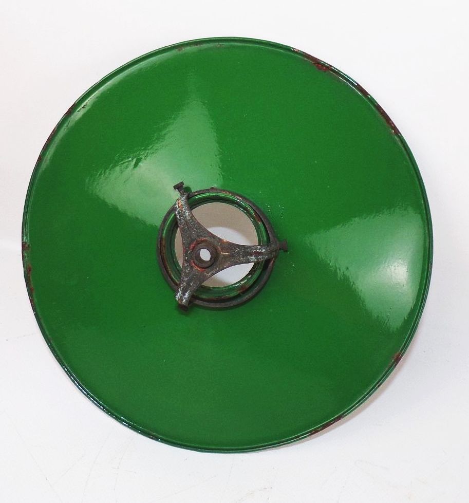 Alter Emaille Lampenschirm Grün Weiss Durchmesser mit Schirmhalter