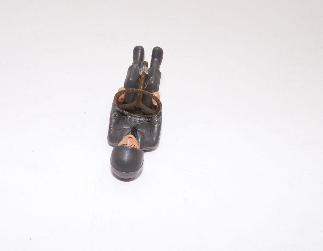 4 sitzende Bundeswehr Soldaten Fahrer Figuren 