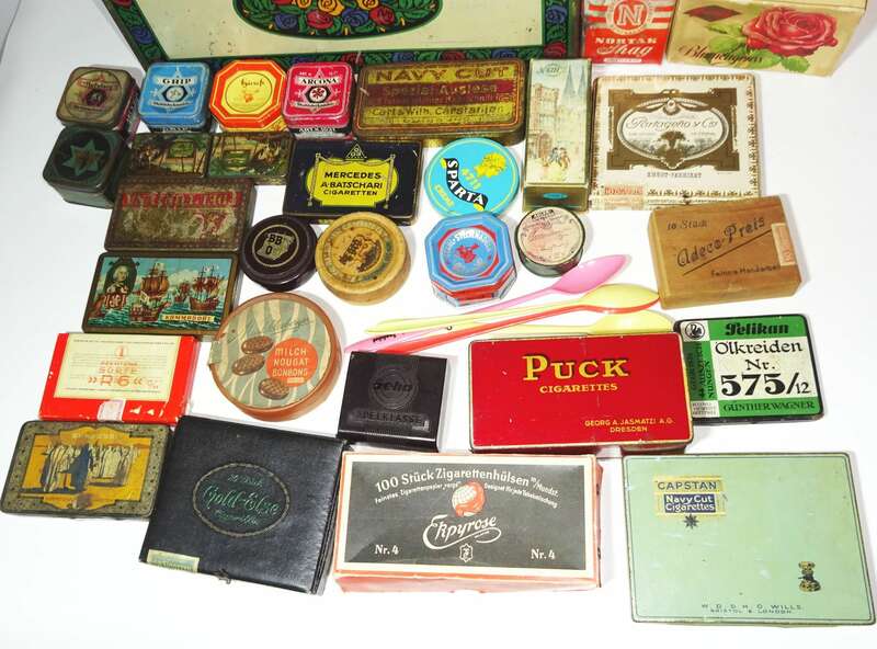 Konvolut alte Blechdosen Pappdosen Reklame Sammler 