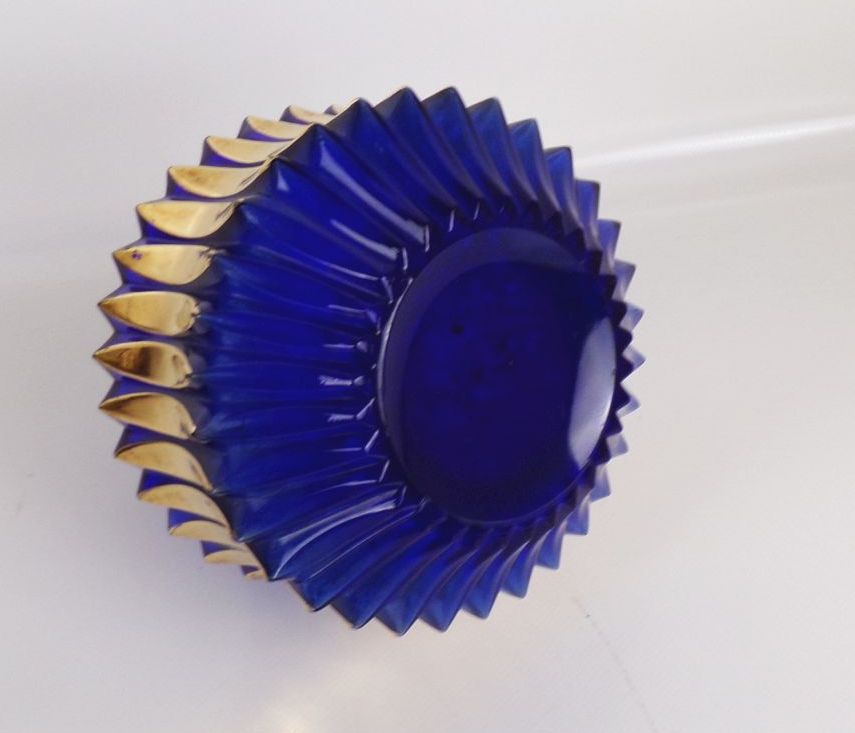 Alte Vase Glas Blau Gold Art Deco Design Pressglas DDR Vintage