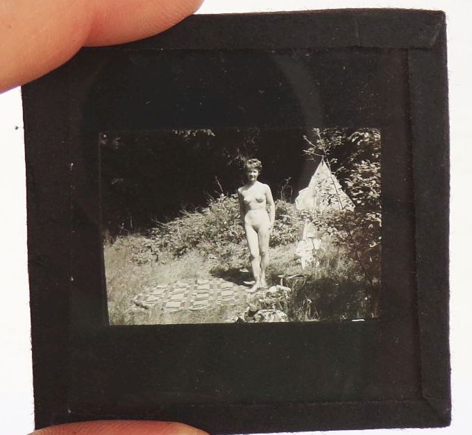 7 x Farbdia nackte Frau DDR Strand 1950er Akt Strandschönheit Dia naked 