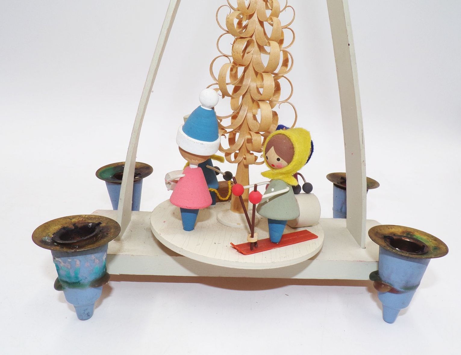 Vero Pyramide Kinder im Schnee Originalkarton Weihnachtsschmuck Vero Pyramide Kinder im Schnee Originalkarton Weihnachtsschmuck