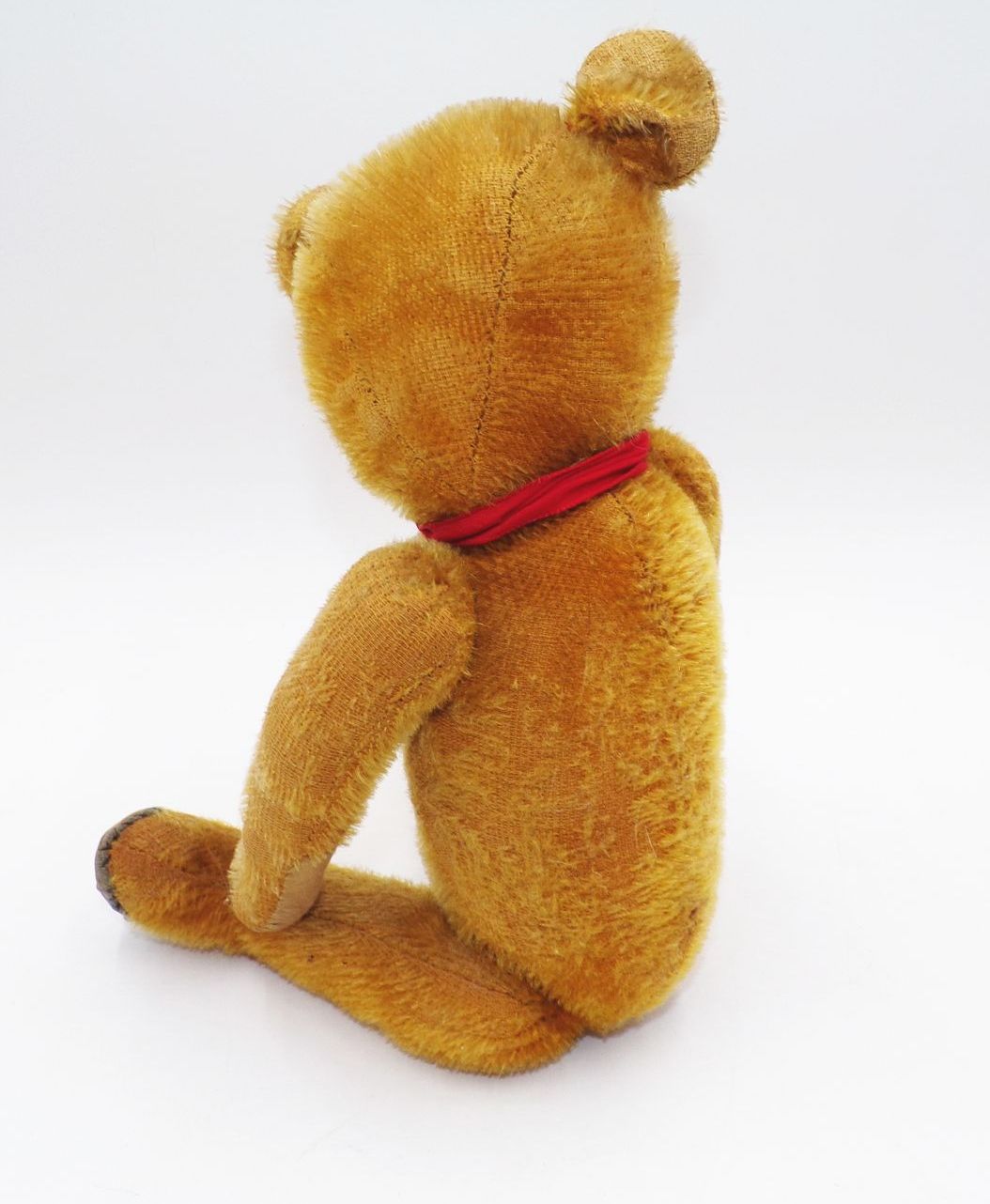 Alter Teddybär mit Glasaugen Alter Teddybär mit Glasaugen