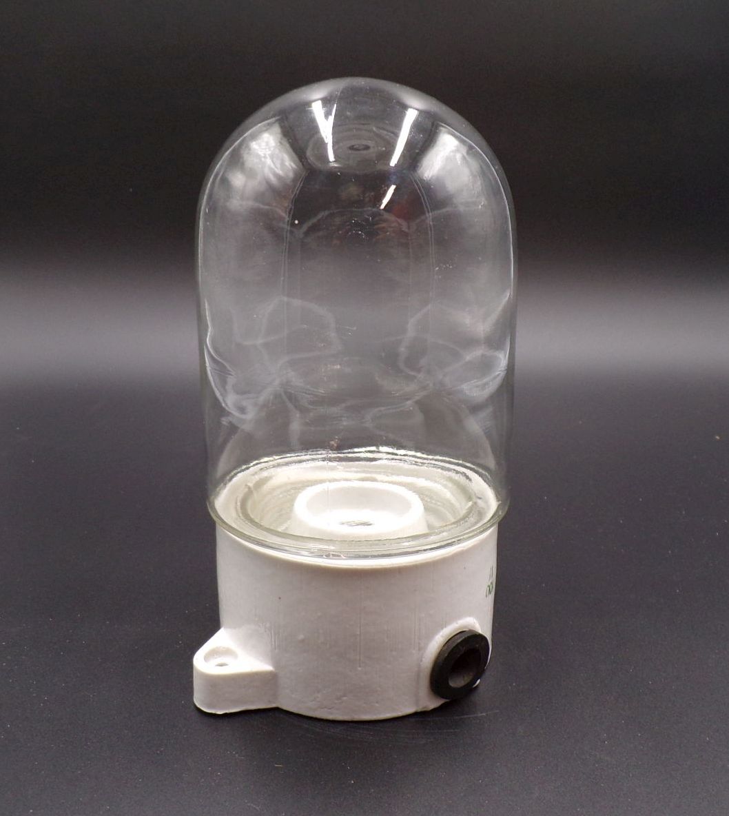 Alte Glaskolbenlampe Weiß Porzellan Glas Deckenleuchte Kellerlampe