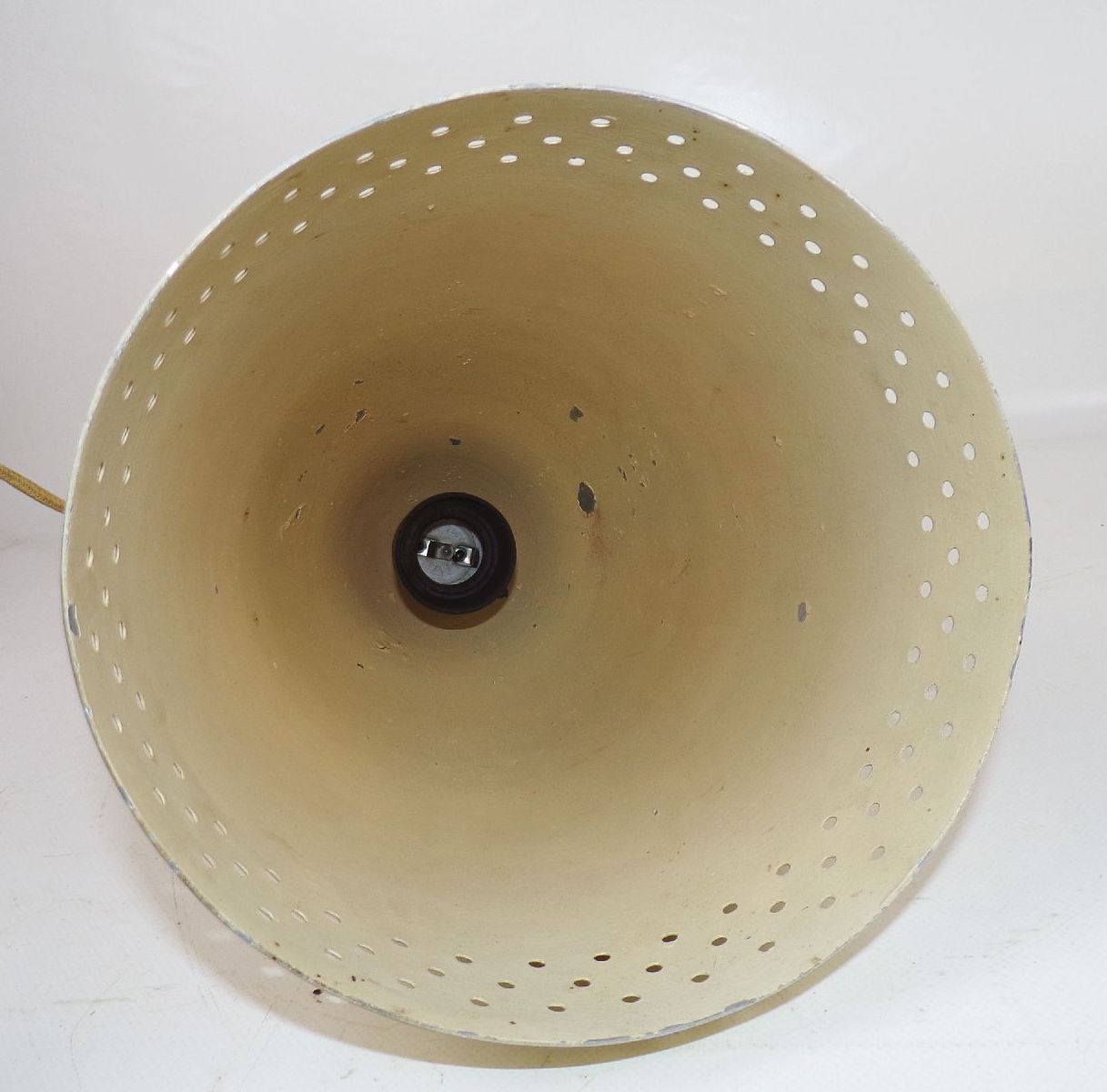 Alte Design Deckenleuchte Metall E27 DDR Deko Lampe Pendelleuchte