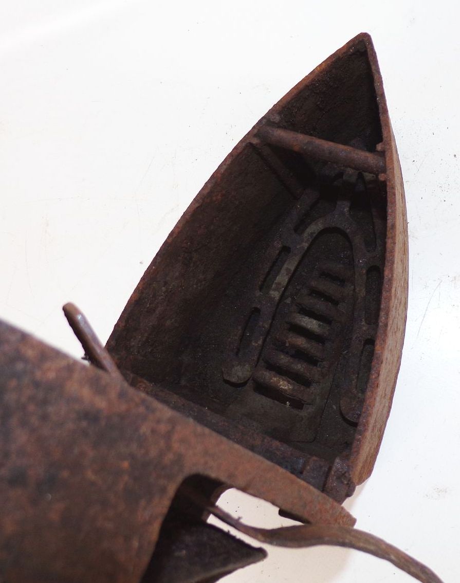 Altes Bügeleisen Antik Eisen Holzgriff Deko 