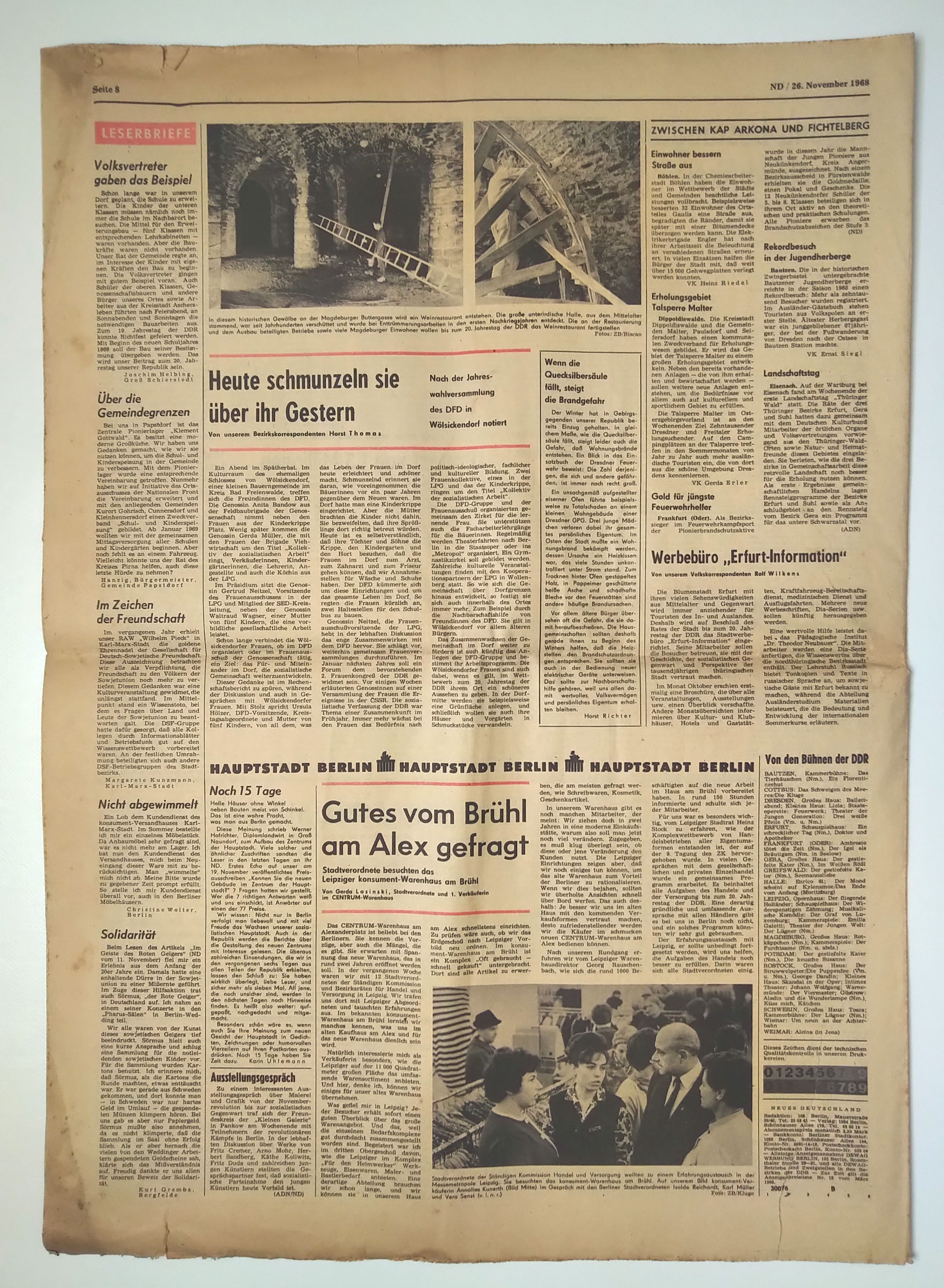 Neues Deutschland Nr 328 DDR Mondfotos im Großformat Neues Deutschland Nr 328 DDR Mondfotos im Großformat
