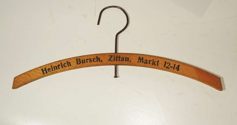 2 x Kleiderbügel Heinrich Bursch Zittau 1930er Werbung Reklame Deko 