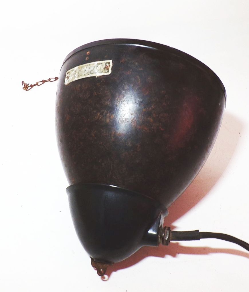 Alte Wärmelampe Strahler Bakelit Gitter Stalllampe industriedesign