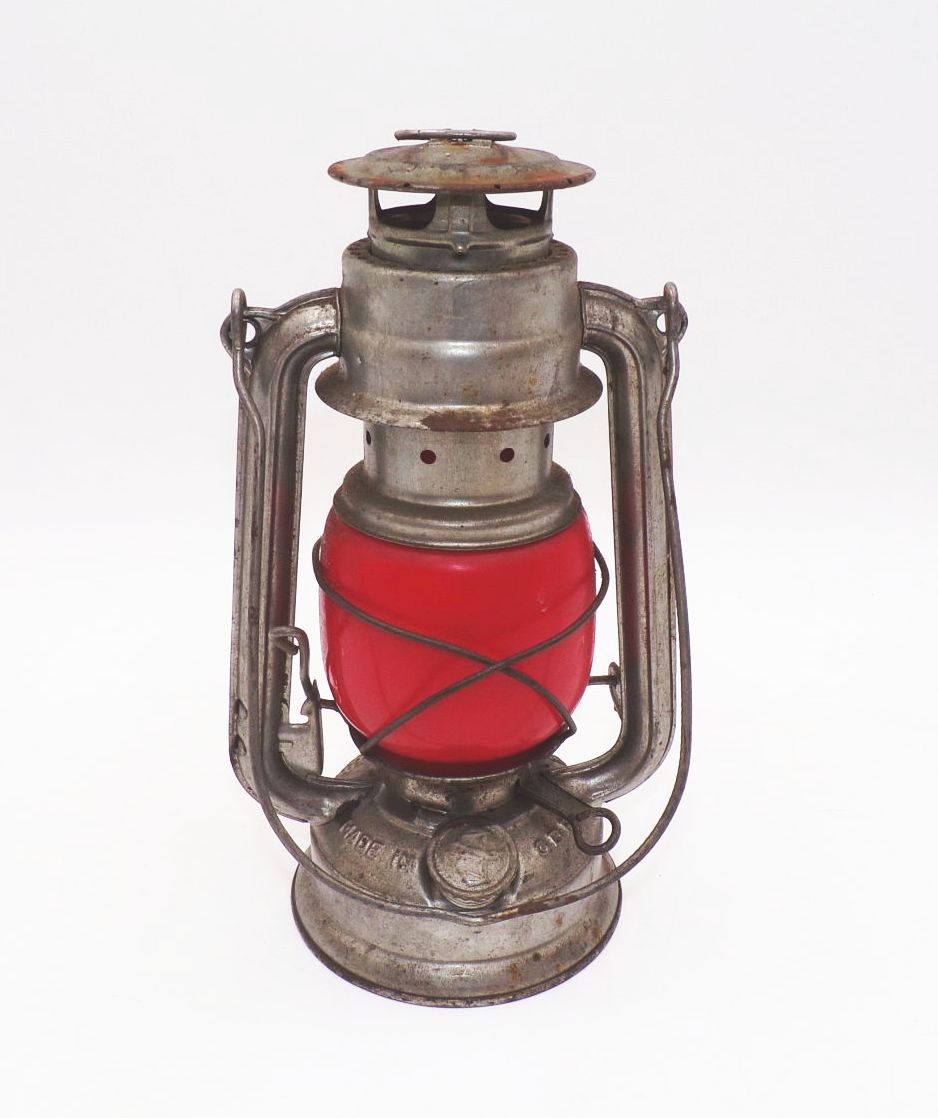 Alte Sturmlaterne BAT Nr 158 Petroleumlampe Rot