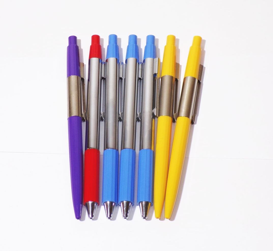 Markant K7433 und Apart Kugelschreiber 7 Stück Vintage DDR