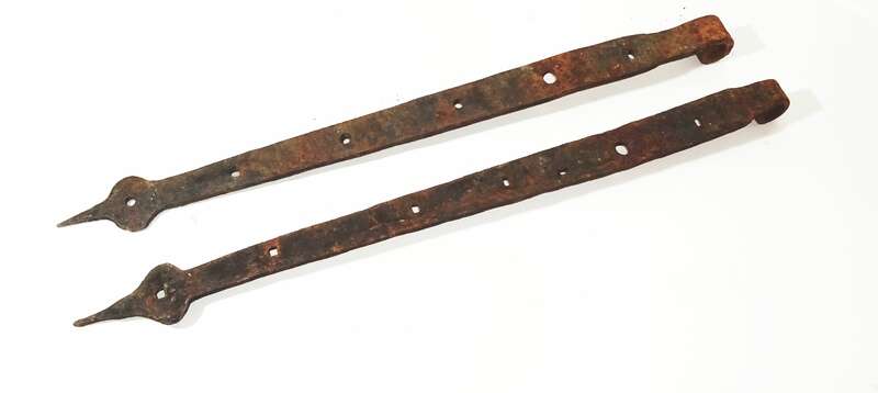 2 handgeschmiedete Türbänder Türband 64 cm Eisen Vintage 