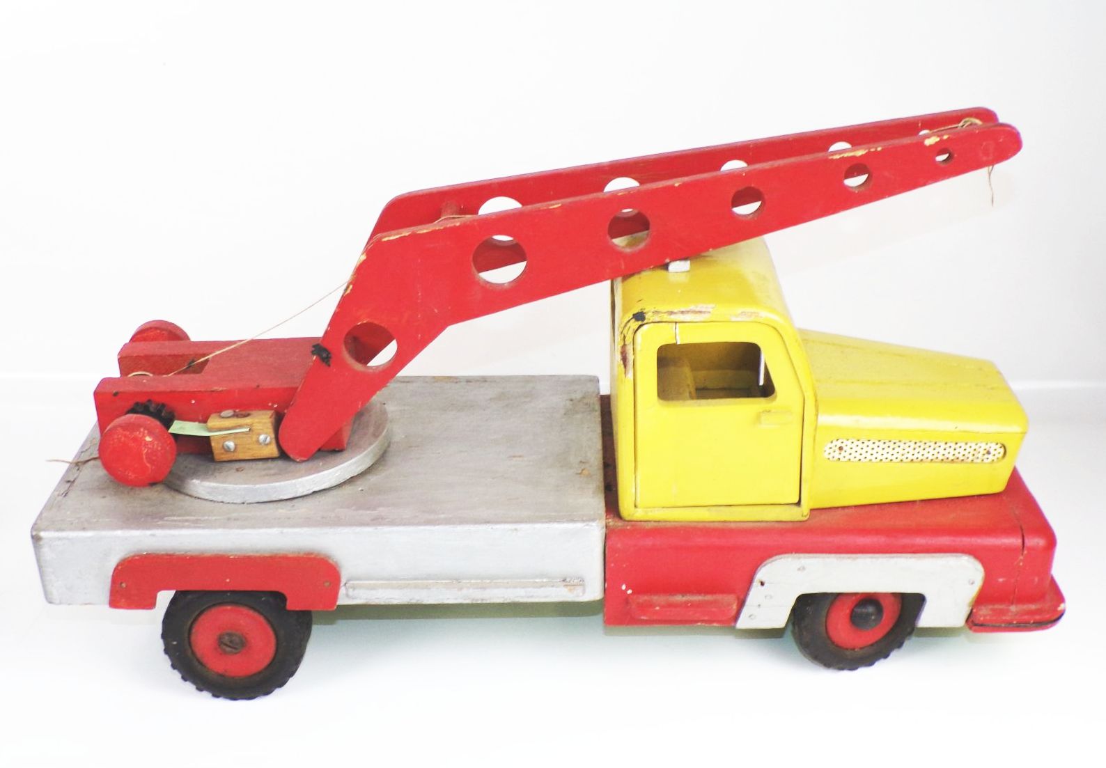 Alter Kranwagen DDR Holz Laster LKW truck um 1960