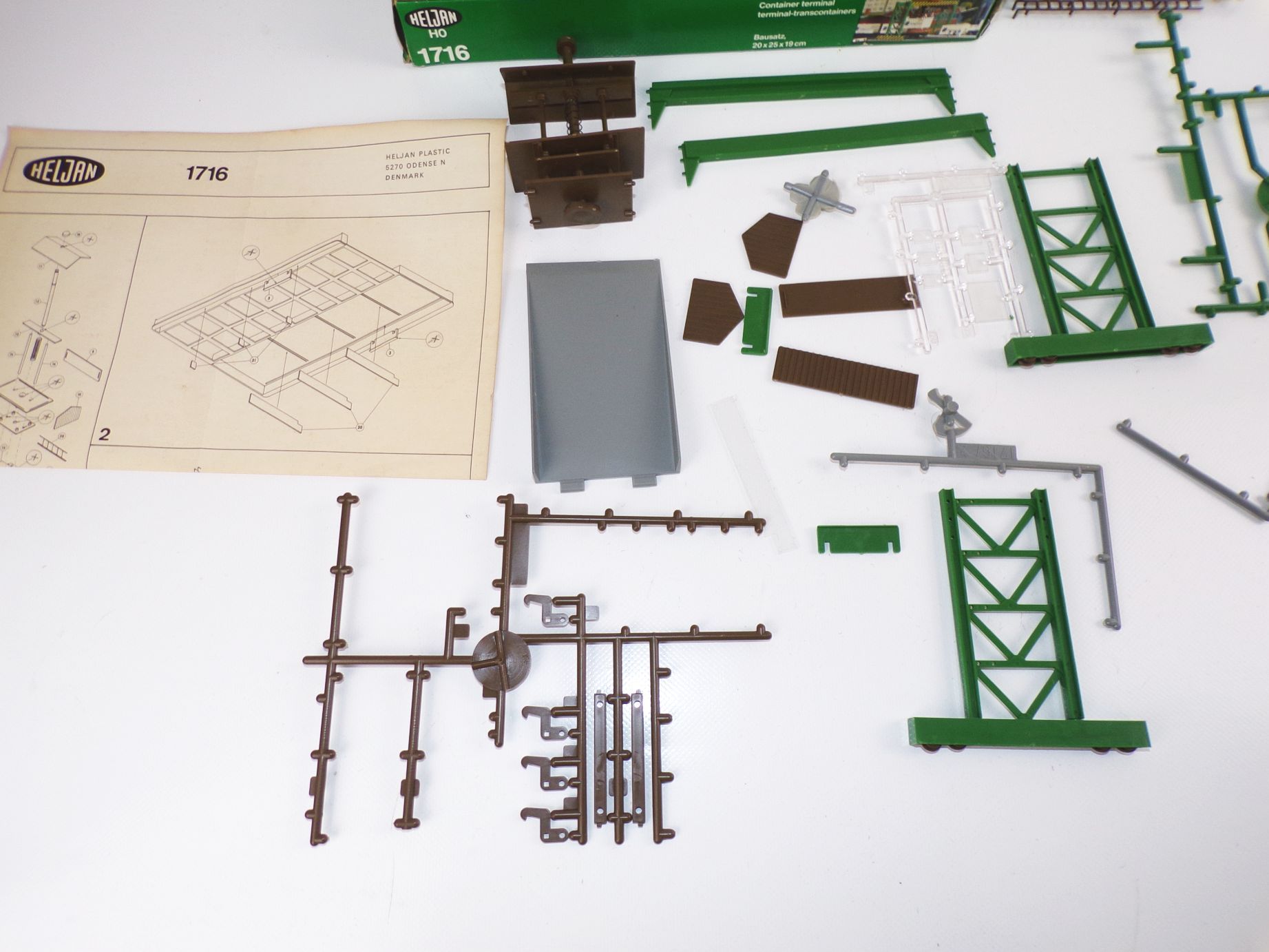 Heljan H0 1716 Containerkran Terminal Heljan H0 1716 Containerkran Terminal