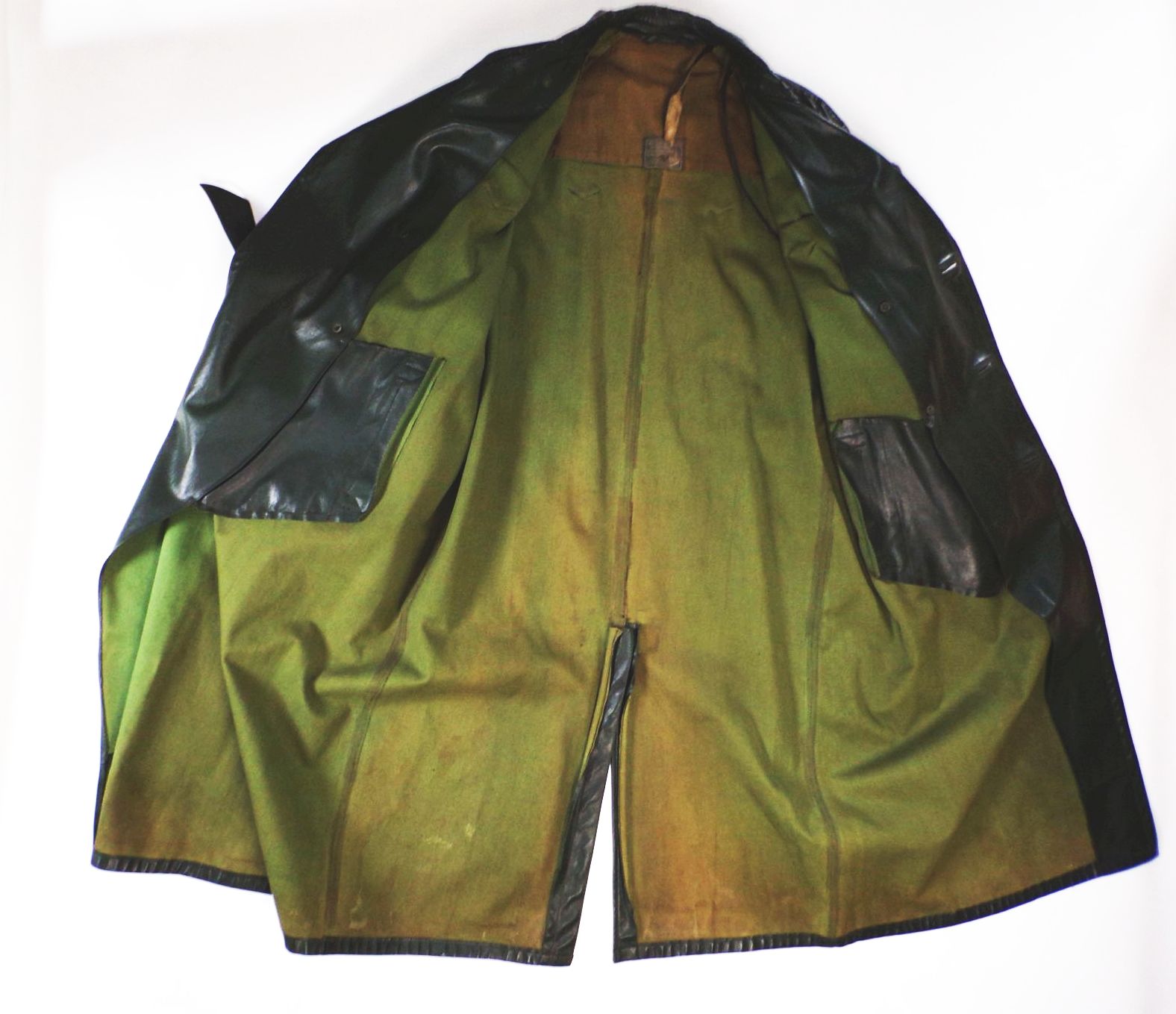 Alter Regenmantel Igelit Vintage Grün 50er Jahre Mantel lang unisex Alter Regenmantel Igelit Vintage Grün 50er Jahre Mantel lang unisex