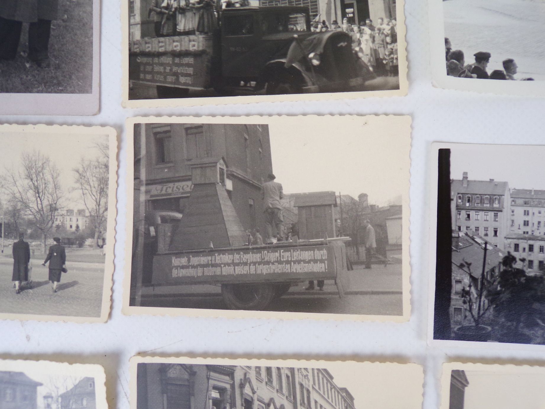 Konvolut Fotos Dresden Radrennen 1955 Sozialisten Banner Vintage DDR 
