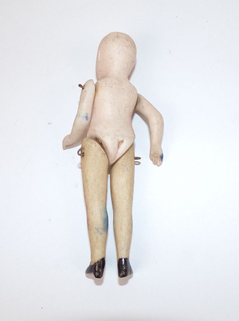 Uralte Porzellanpuppe Puppenstube klein Glasaugen Puppenstubepuppe 