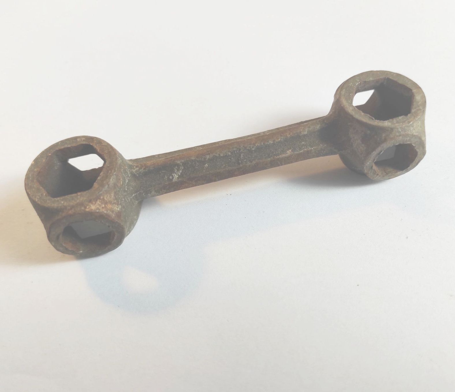 Altes Zweirad Werkzeug Knochen 6 kant Fahrradschlüssel Altes Zweirad Werkzeug Knochen 6 kant Fahrradschlüssel
