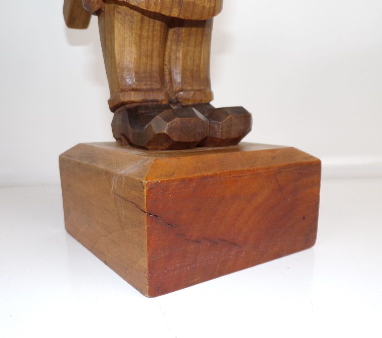 Altes Nussknacker handgeschnitzt Soldat Pickelhaube Säbel um 1900