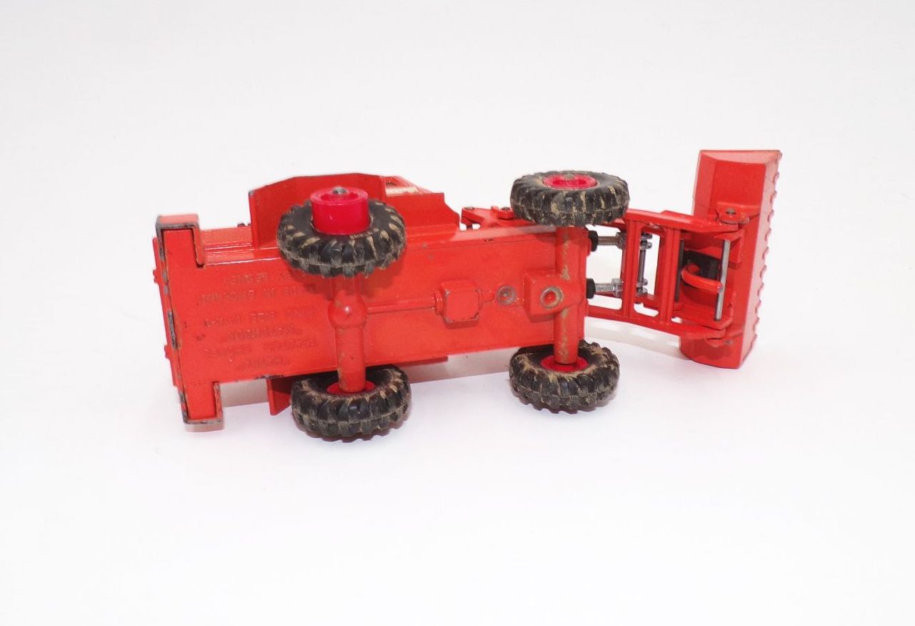 Matchbox K-3 Hatra Tractor Shovel mit Originalkarton