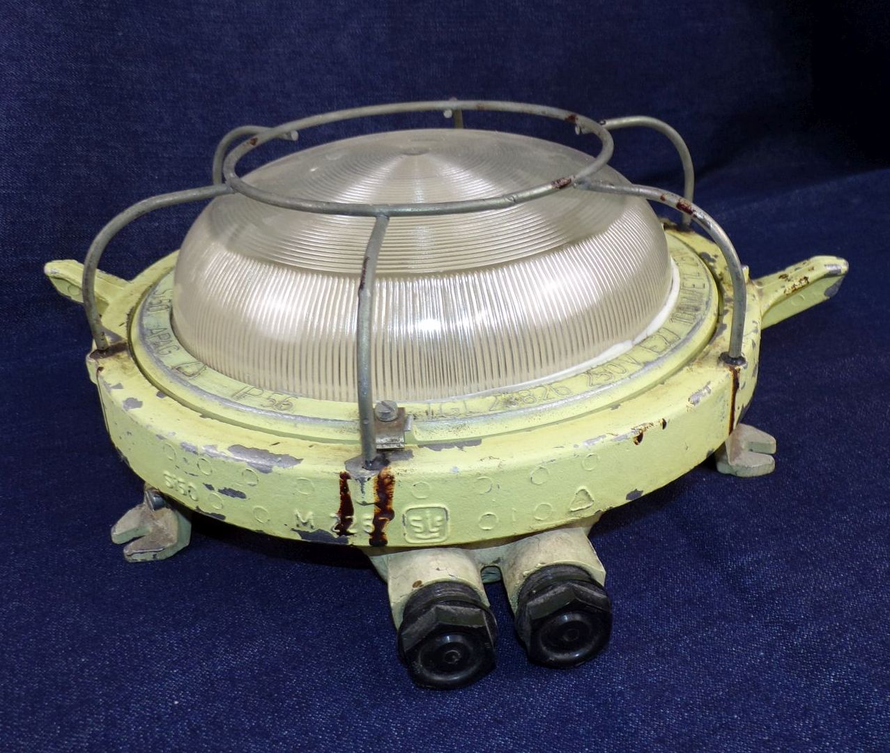 Alte Bunkerleuchte APAG M2263 Wandlampe Deckenleuchte Ex geschützt