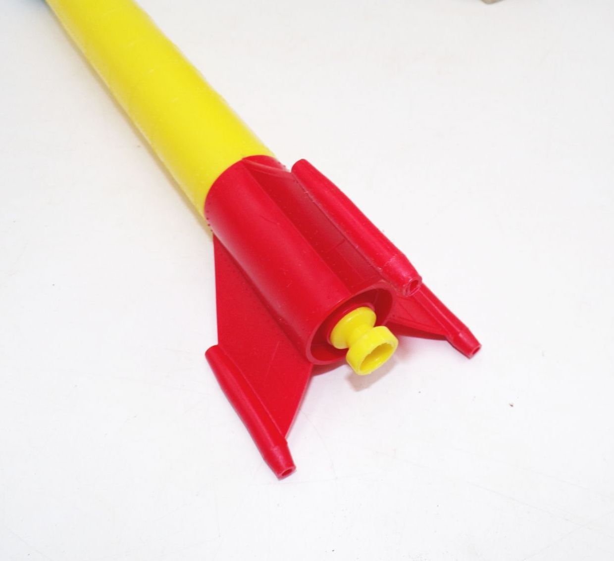Hydropneumatische Rakete DDR Anker Spielzeug Wasserrakete 70er OVP Hydropneumatische Rakete DDR Anker Spielzeug Wasserrakete 70er OVP