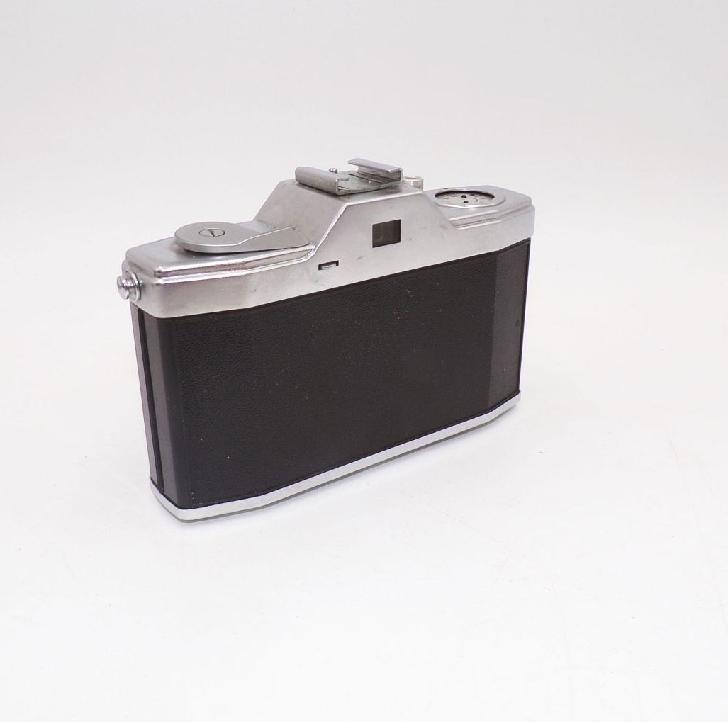 Alte Kamera Pentona II mit Ledertasche Alte Kamera Pentona II mit Ledertasche