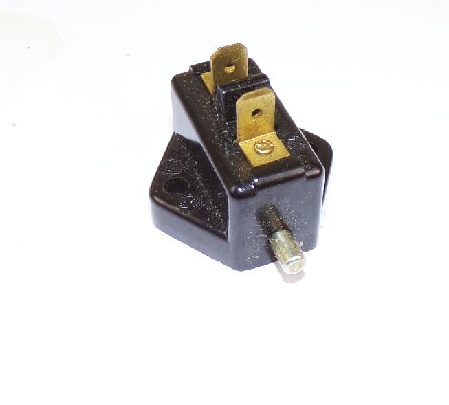 Bremslicht Nachlaßschalter mit Flachsteckanschluß DDR OVP Bremslicht Nachlaßschalter mit Flachsteckanschluß DDR OVP