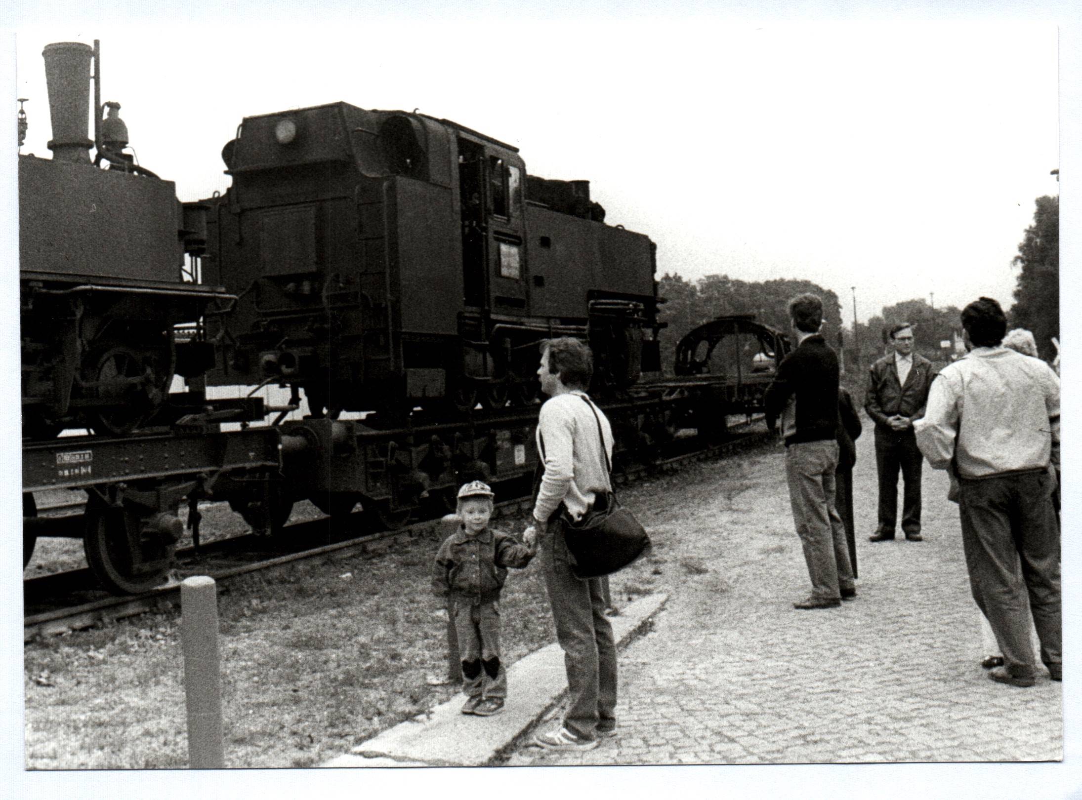 Foto groß RAW Görlitz Reichsbahnausbesserungswerk Besucher Dampflok