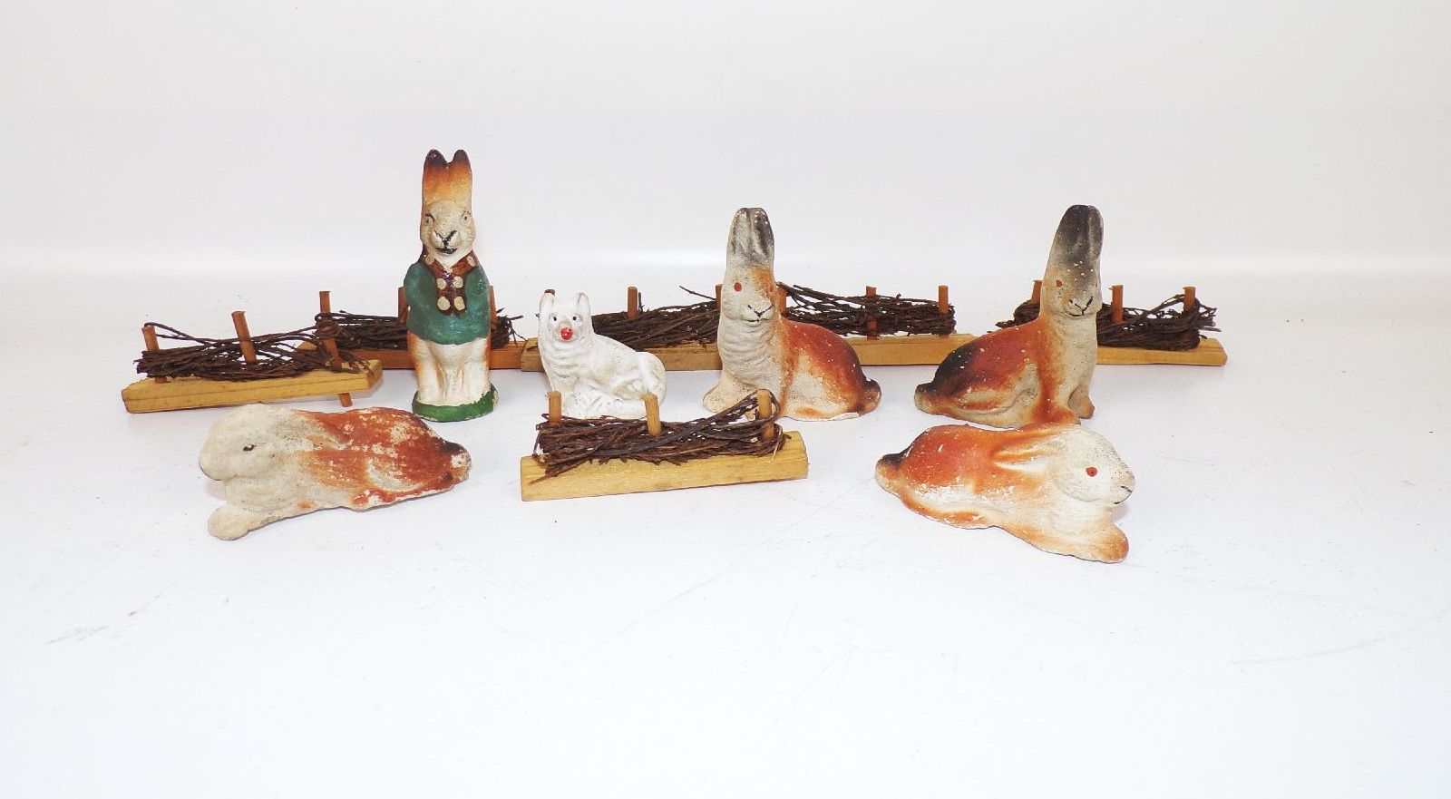 Alter Osterschmuck Massefiguren Osterhasen Originalkarton um 1900