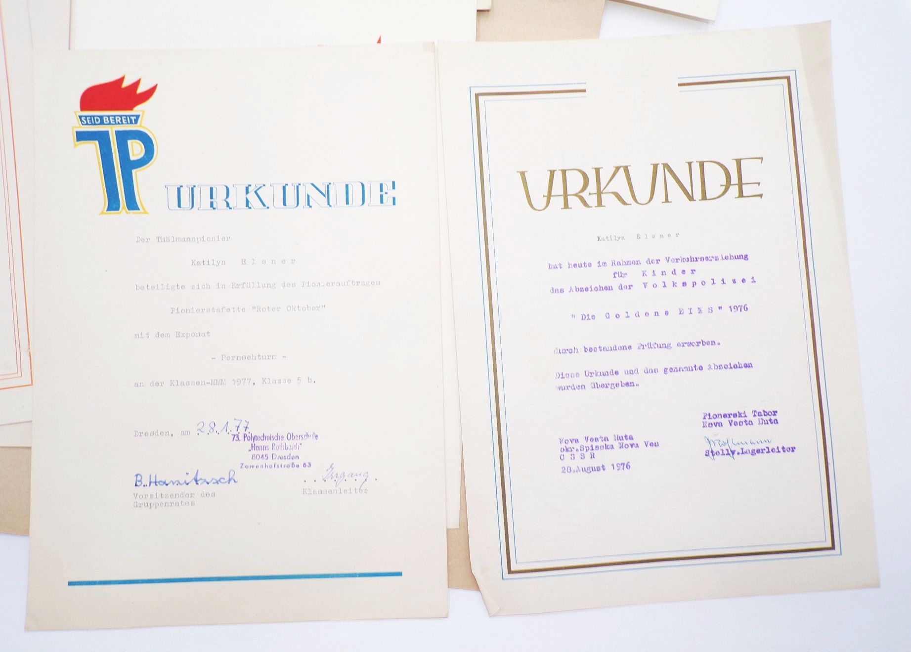 Lot DDR Urkunden Meister von Morgen Foto Lot DDR Urkunden Meister von Morgen Foto