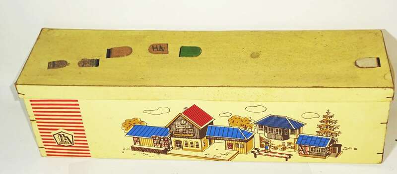 Auhagen Bahnhof Wernesgrün Stellwerk Bahnwärterhaus Litfaßsäule TT H0 mit OVP 