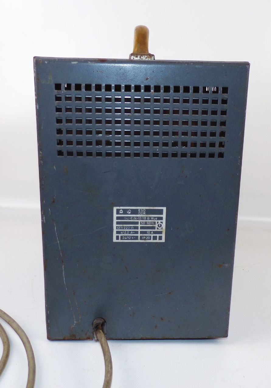 DDR Batterieladegerät Stellgleichrichter kfz Ladegerät Oldtimer