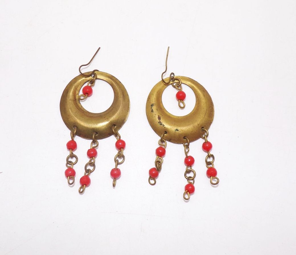 Alte Ohrringe Modeschmuck rote Perlen Antik 