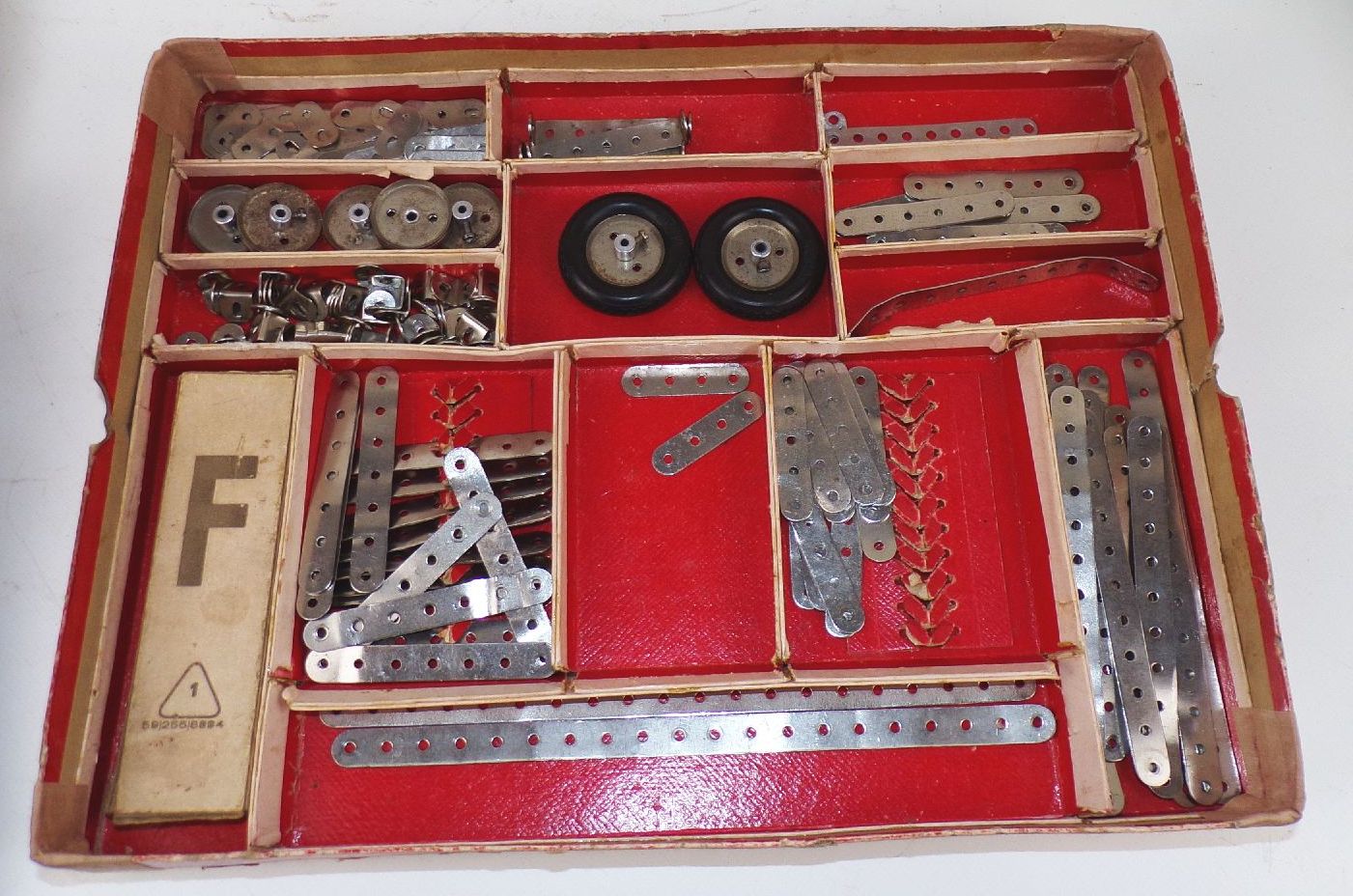 Alter Staba Fahrzeug Baukasten Metallbaukasten 