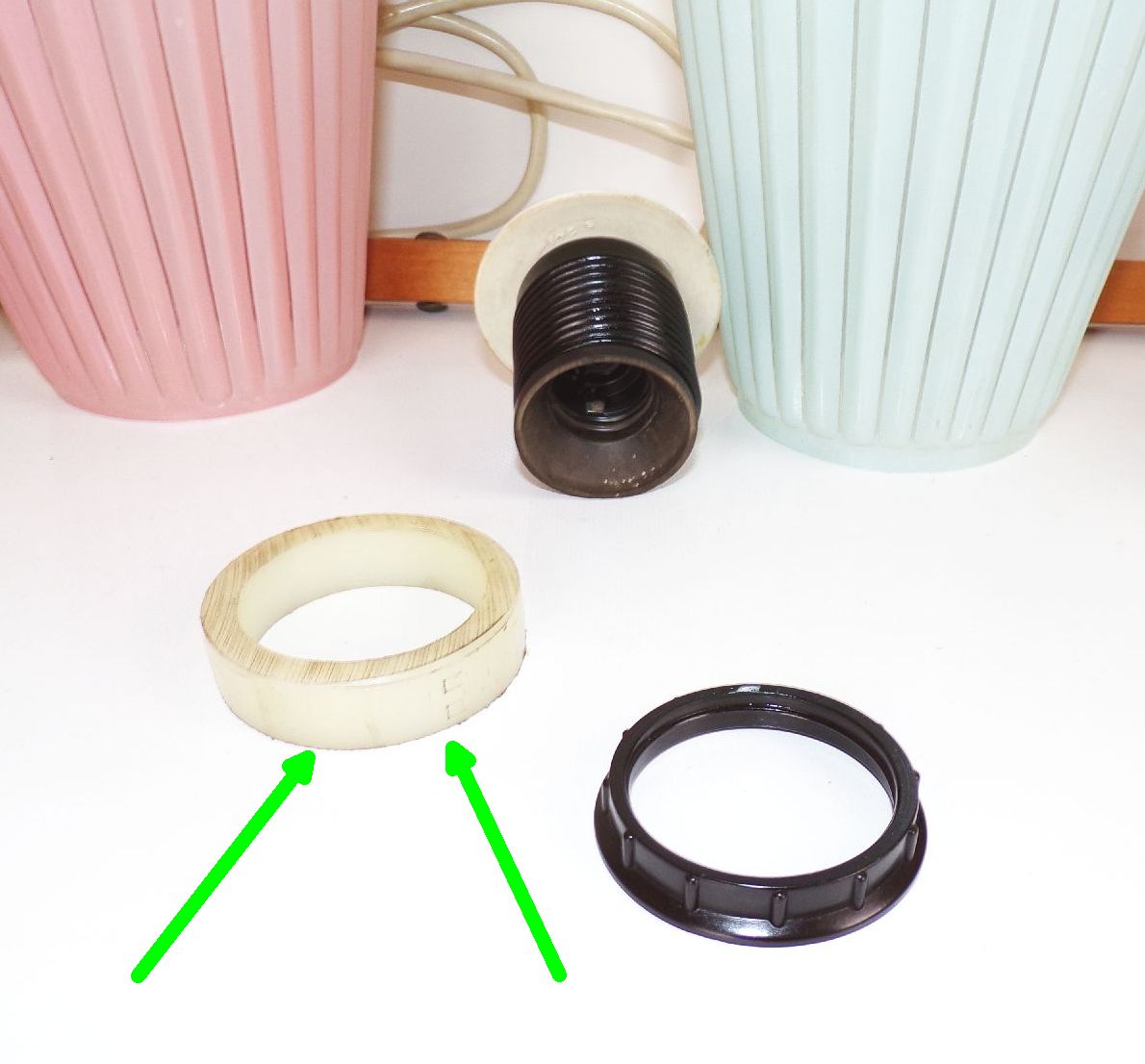 Alte Deckenleuchte Blau Rosa Pastell 3flamig E27 Pendelleuchte Alte Deckenleuchte Blau Rosa Pastell 3flamig E27 Pendelleuchte