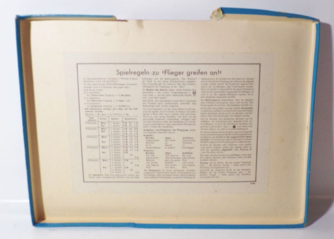 Flieger greifen an Brettspiel 1930er bis 2 Wk Fliegerspiel