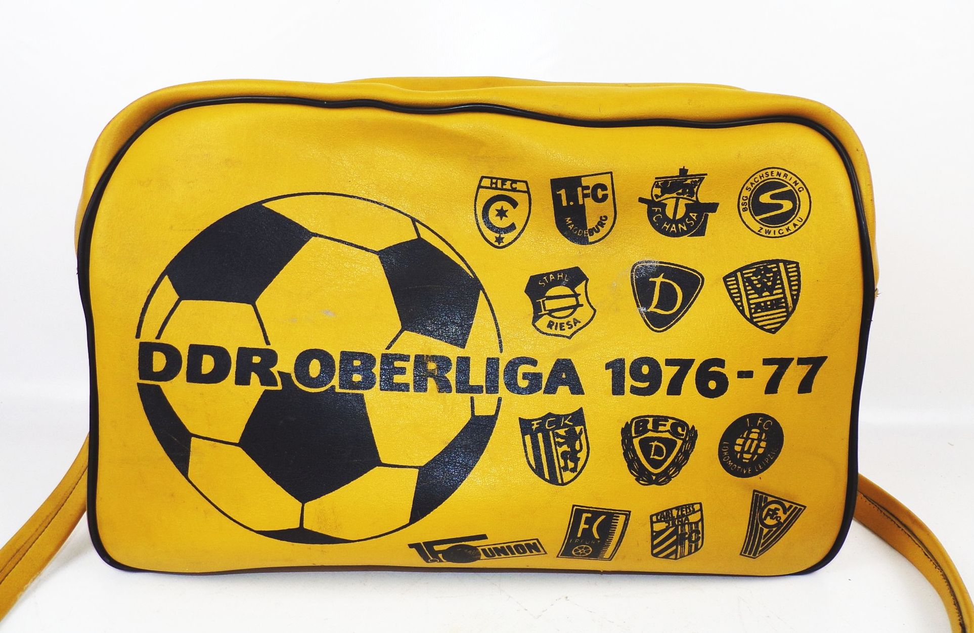 Alte Tasche Fussball DDR Oberliga 1976 1977 Dynamo Dresden Original