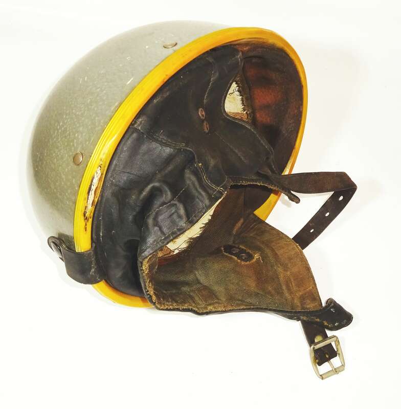 DDR Halbschale Helm Perfekt Mopedhelm Größe 60 Sturzhelm Oldtimer Vintage 