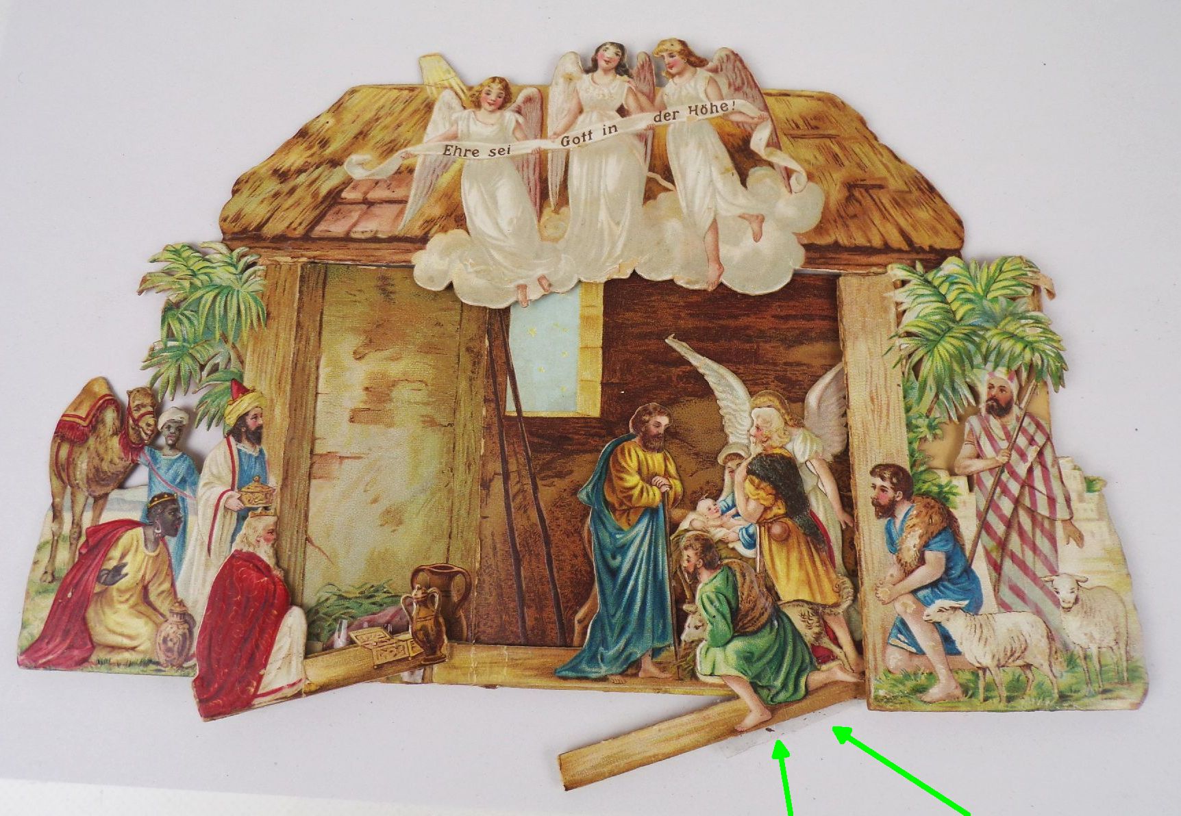 Alte Weihnachtskrippe kleine Aufstellkrippe aus Papier 3 D Weihnachtsschmuck 