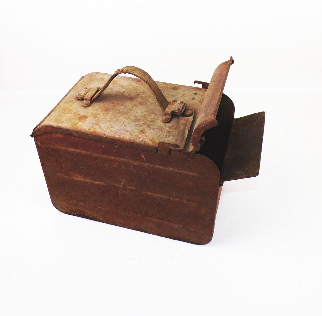 Alte Munitionskiste Metall UdSSR Gurtkasten russisch Dschk Sowjetunion 