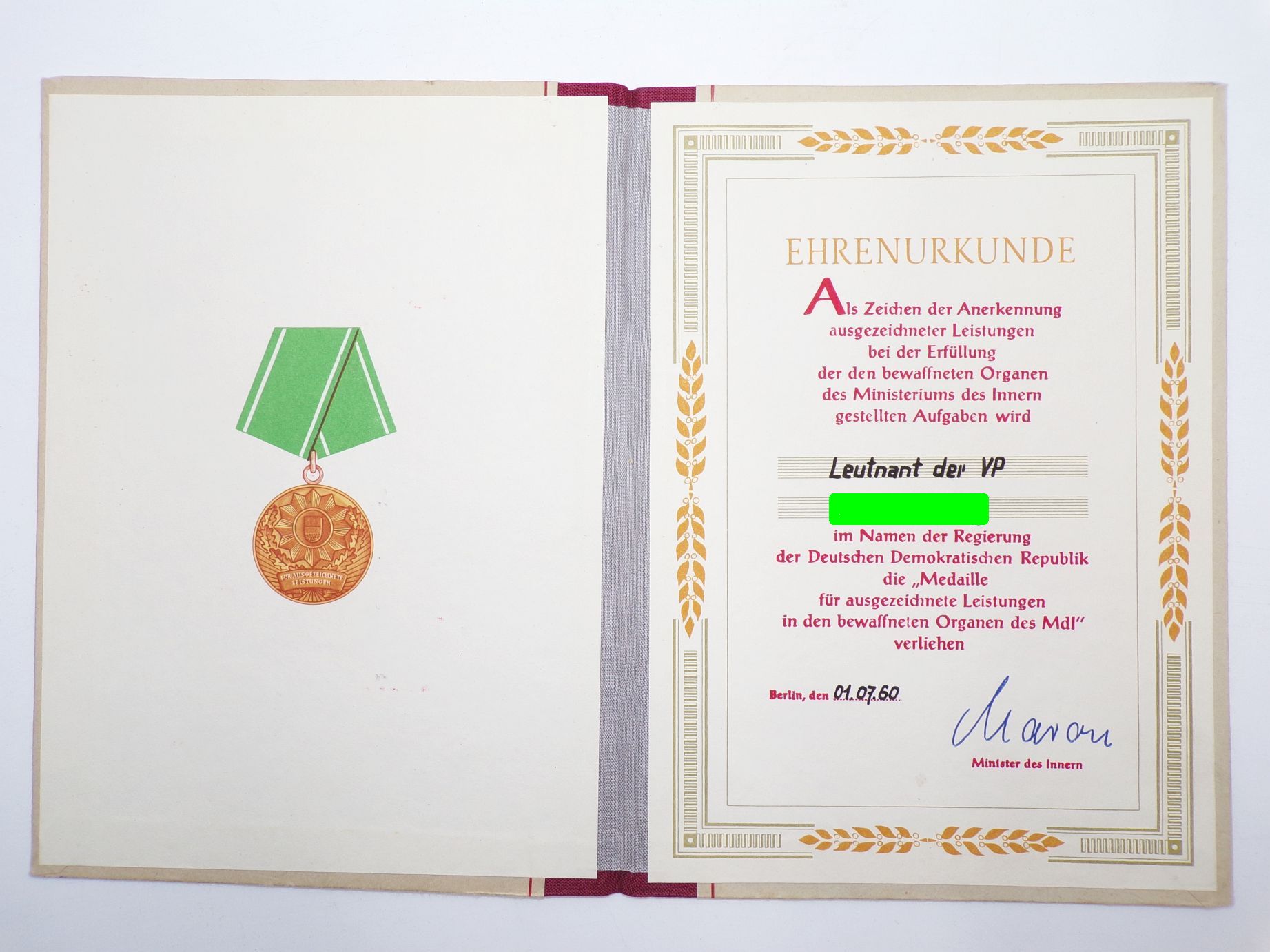 Urkunde Medaille ausgezeichnete Leistungen bewaffneter Organe MdI