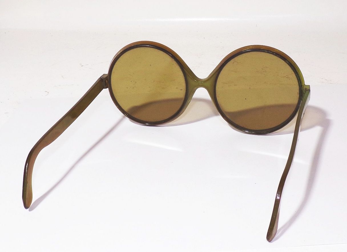 Alte Sonnenbrille 70er Jahre Hippie Ära Retro Vintage Requisit 